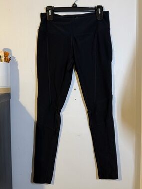 Mondetta Black Athletic Leggings with Logo Tag